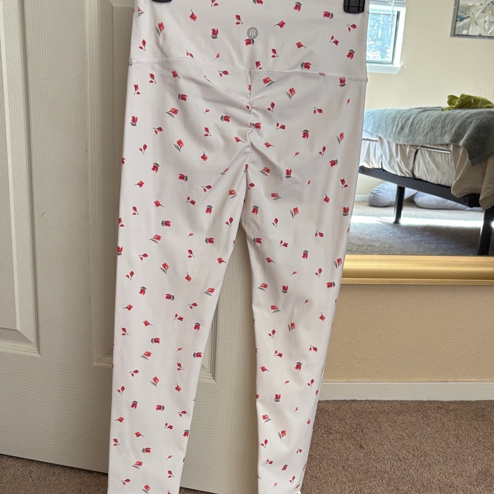 ASTORIA Activewear LUXE Rose Blossom Leggings - Picture 3 of 5